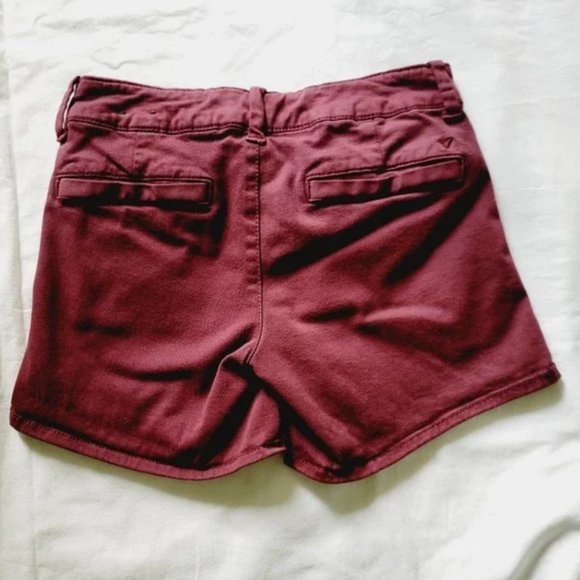 American Eagle Midi Burgandy Shorts - Picture 2 of 10